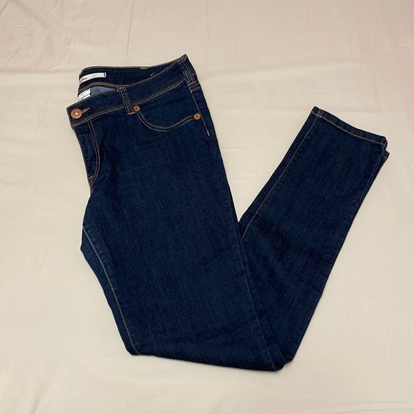 Authentic Brody Jeans - Picture 1 of 3